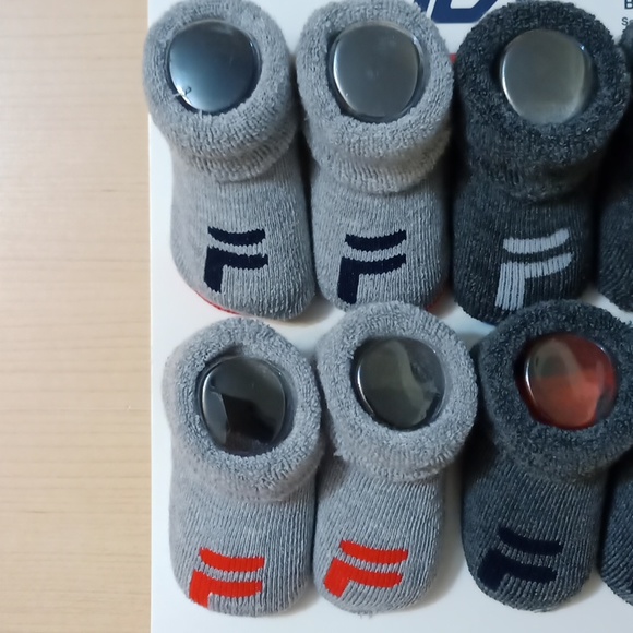 Fila Baby Sock Booties 12 - 18 Months 4 Pairs Newborn - Picture 4 of 8